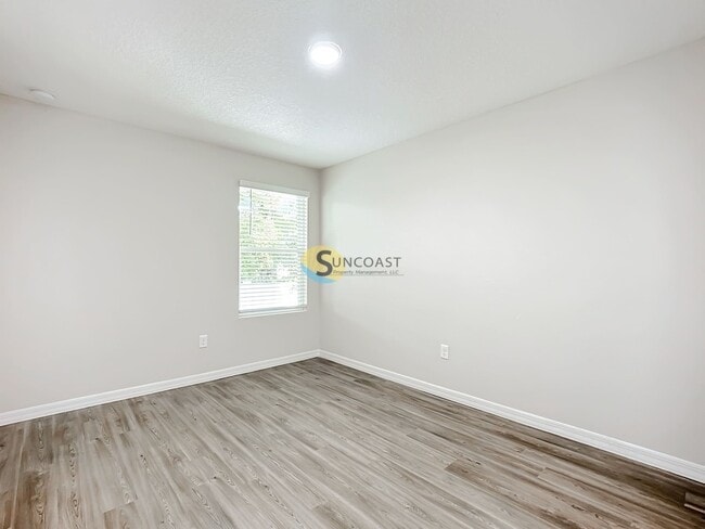 Building Photo - 11486 Oakfield Ct