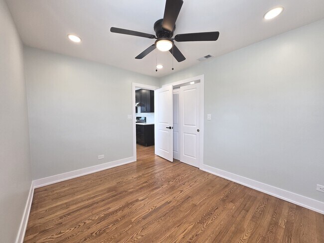 Building Photo - 315 W Prospect Ave