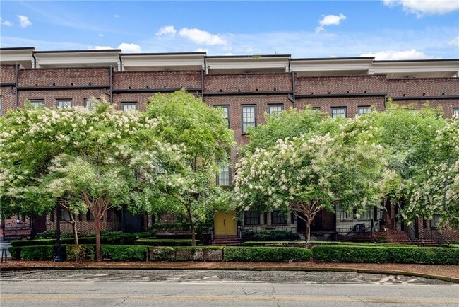 Building Photo - 345 Glen Iris Dr NE