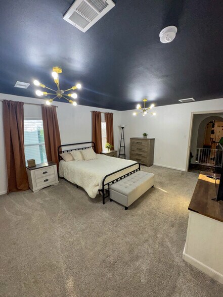 Building Photo - 3209 4th St