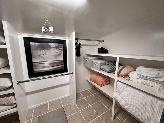 Building Photo - Exclusively Offered by Muse Realty, LLC