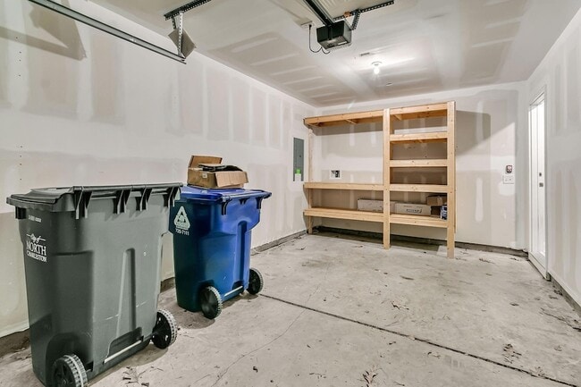 Building Photo - 1226 Tice Ln