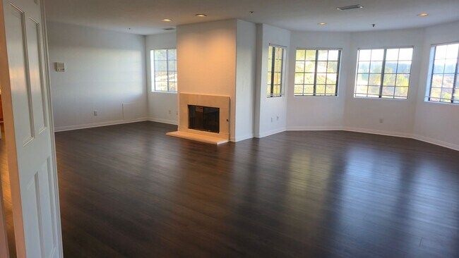 Building Photo - Prestigious Bell Canyon 5-Bedroom Estate i...