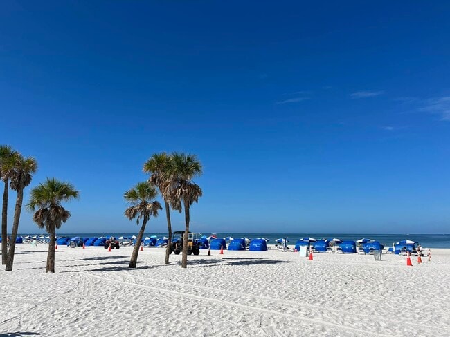 Building Photo - 224 Waverly Way