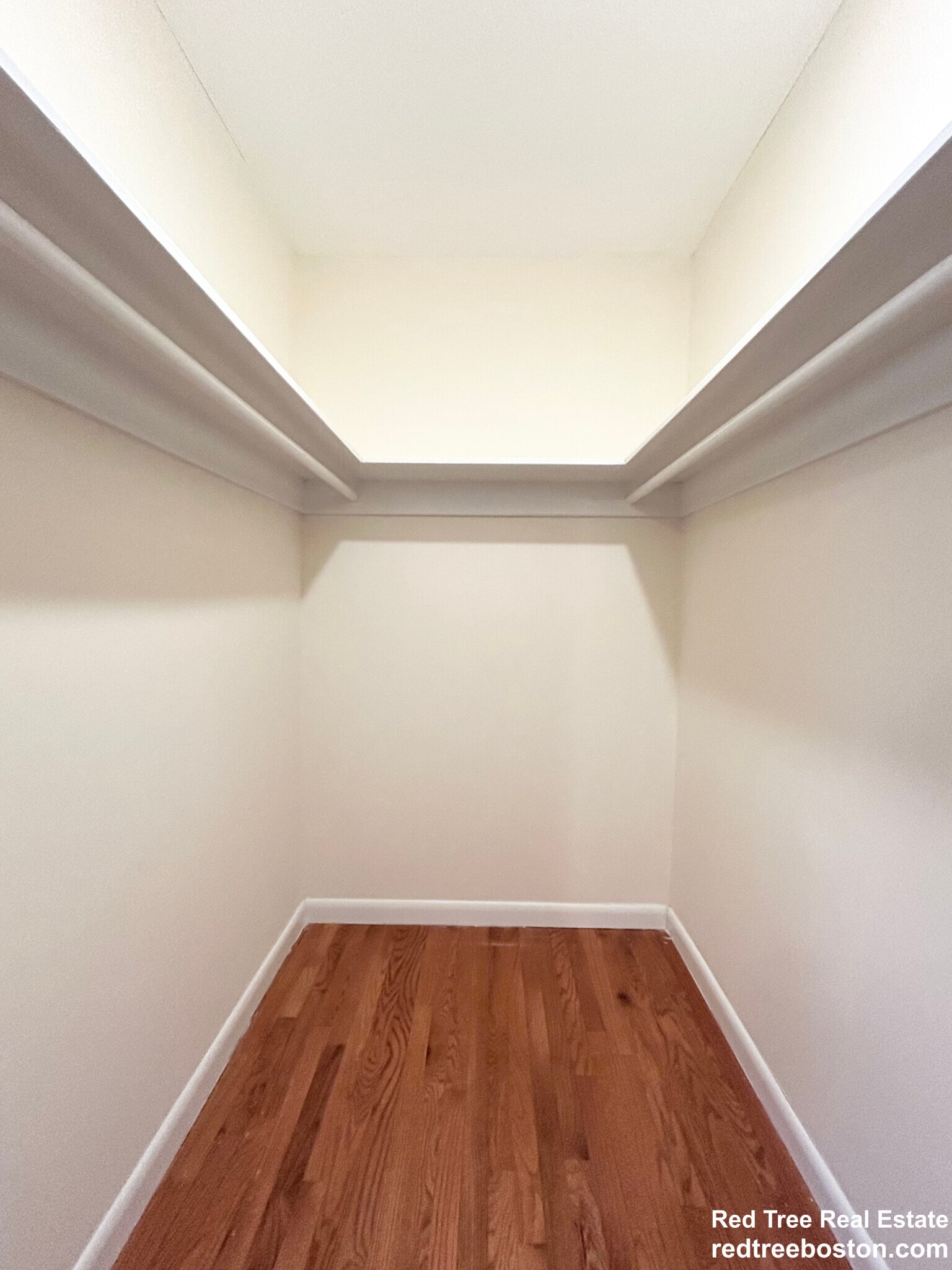 Building Photo - 2018 Commonwealth Ave