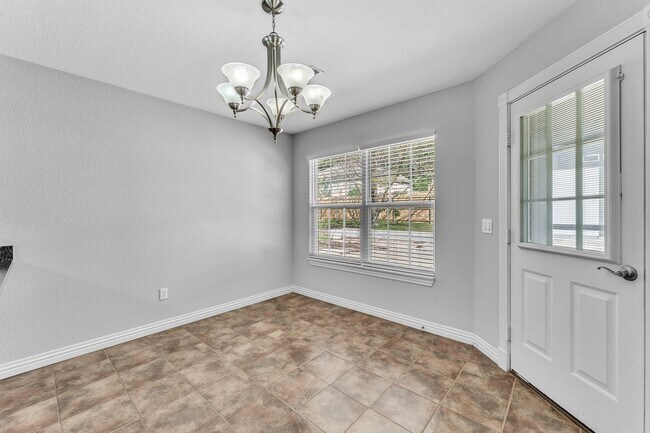 Building Photo - 3/2 Home with EV Charger, Great Outdoor Sp...