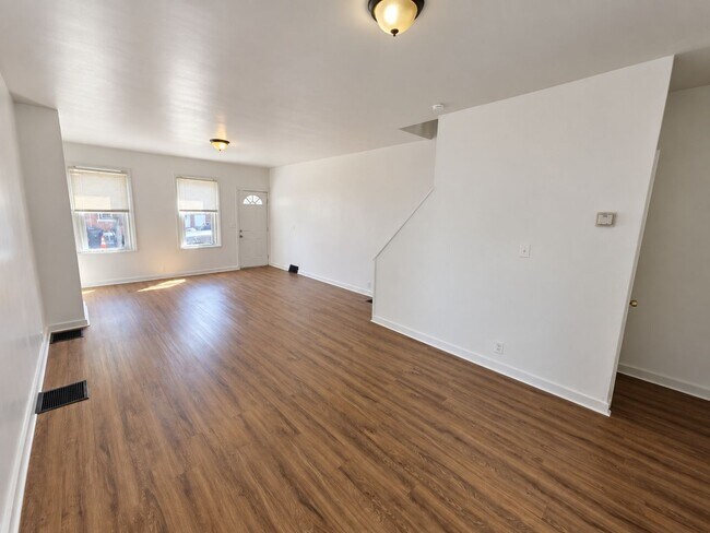 Building Photo - 803 Anchorage St