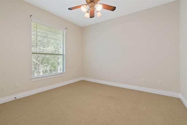 Building Photo - 10221 David Moore Dr