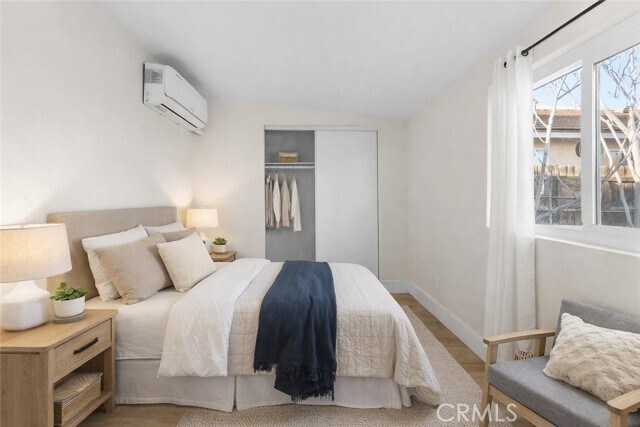 Building Photo - 906 N Allen St