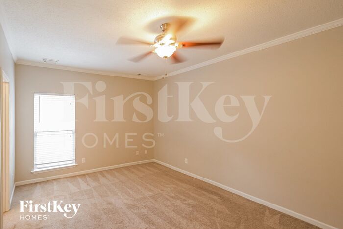 Building Photo - 12922 Woodland Park Cir
