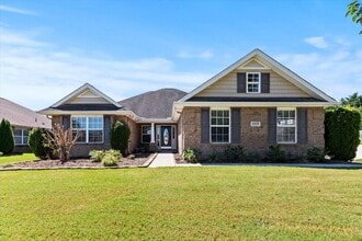 Building Photo - 6838 Wintercrest Way SE