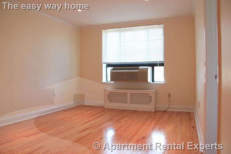 Building Photo - 60 Brattle St