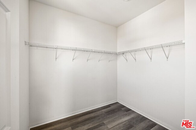 Building Photo - 757 Daniel Freeman Cir
