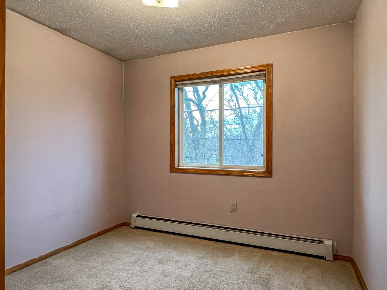 Bedroom 1 - 2216 Longyear Ave