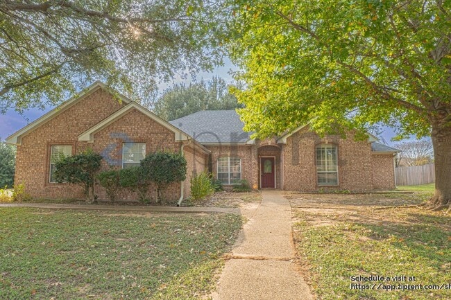 Building Photo - 609 S Ruidoso Downs Dr