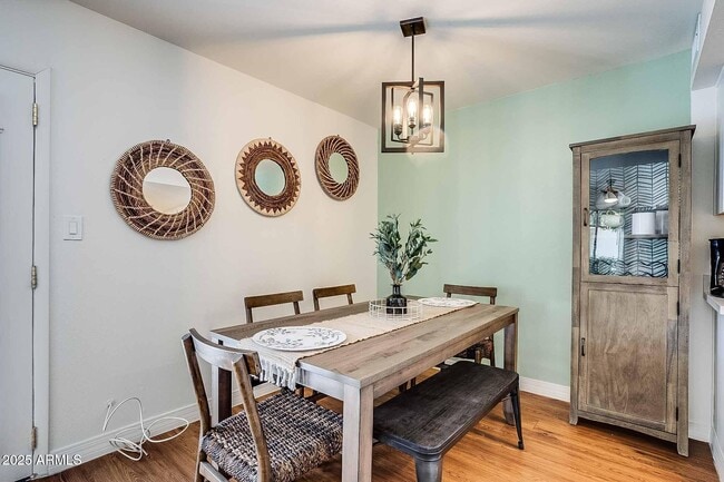 Building Photo - 7906 E Keim Dr