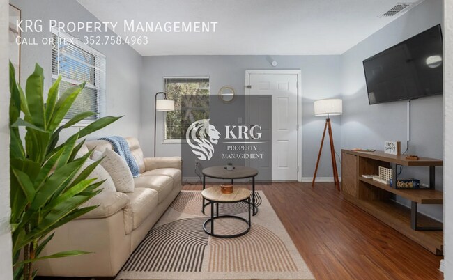 Building Photo - 5600 NE 32nd St