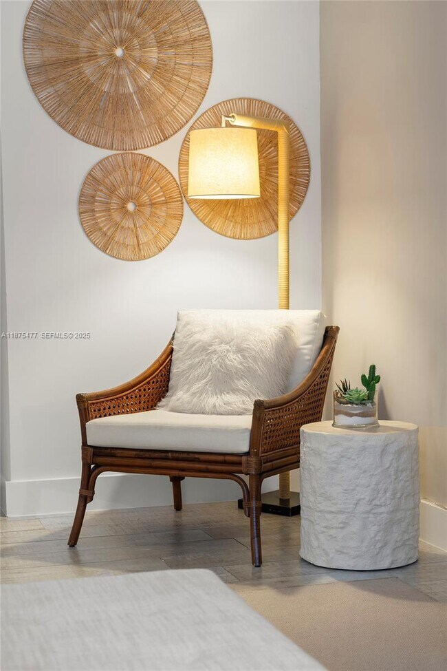 Building Photo - 102 24th St