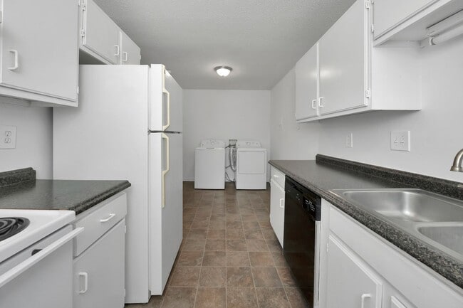 Interior Photo - Breezeway
