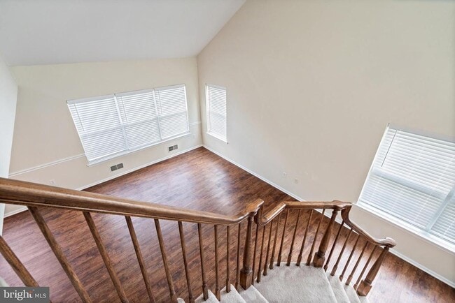 Building Photo - 87 Canal View Dr