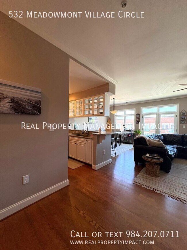 Building Photo - 532 Meadowmont Village Cir