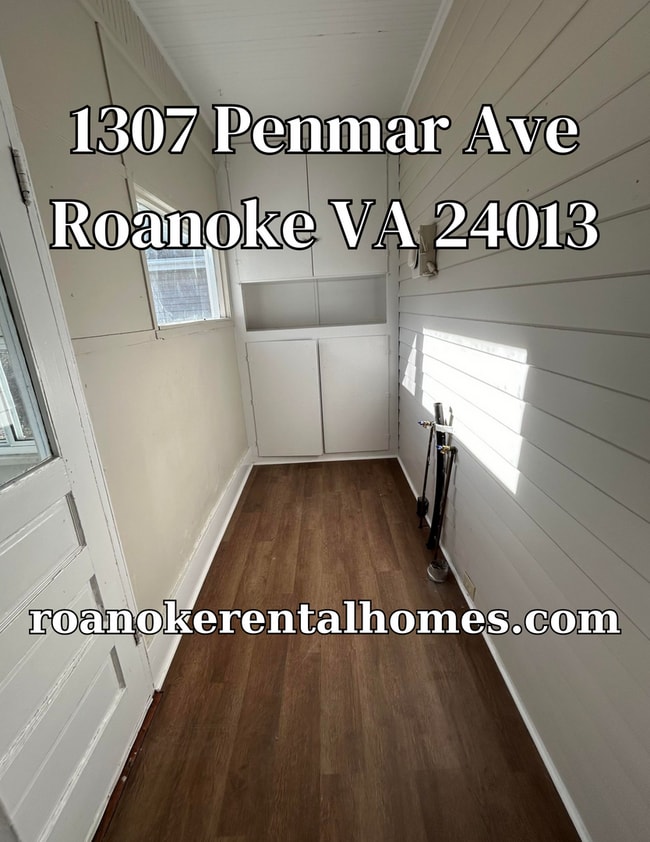 Building Photo - 1307 Penmar Ave SE