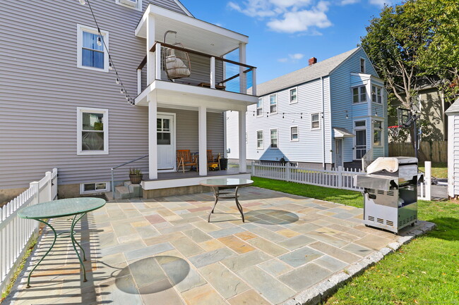 Building Photo - 634 Courtland Ave