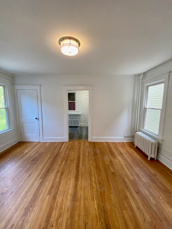 Building Photo - 358 Warren St