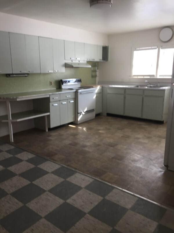 Building Photo - 100 VT-14