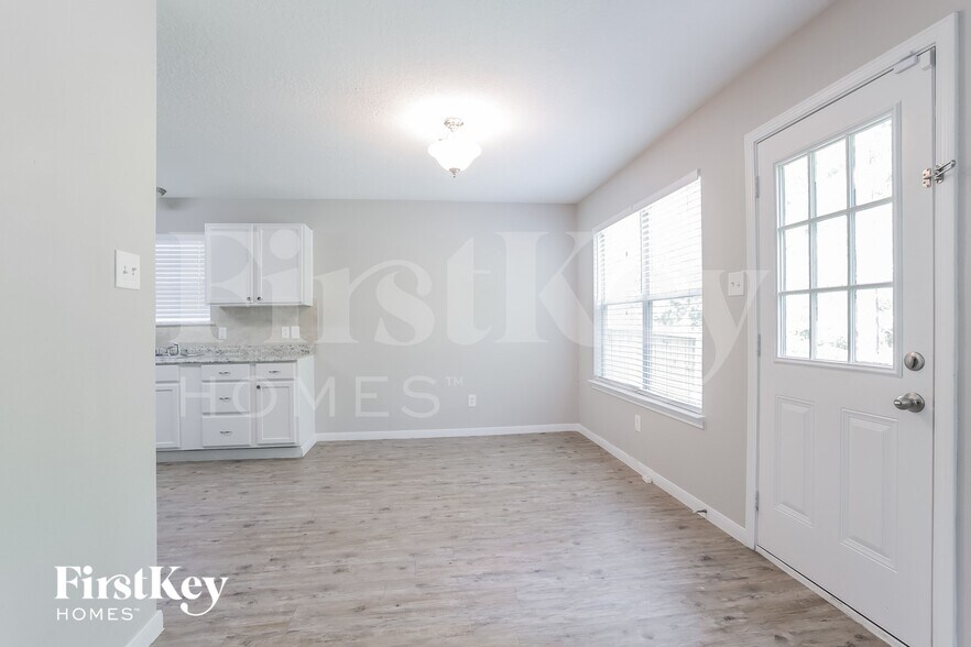 Building Photo - 2911 Cypress Island Dr
