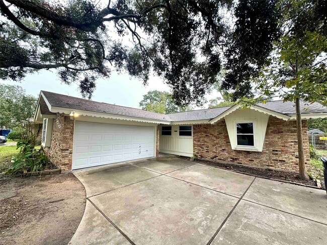 Building Photo - 1213 Connie St