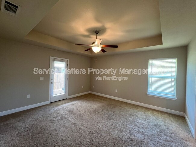 Building Photo - 4496 Fiske St