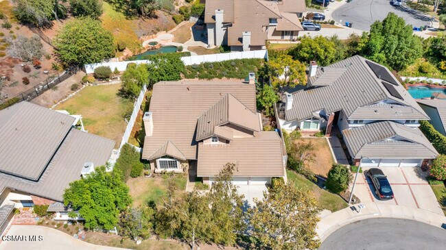 Building Photo - 852 Admiral Ct