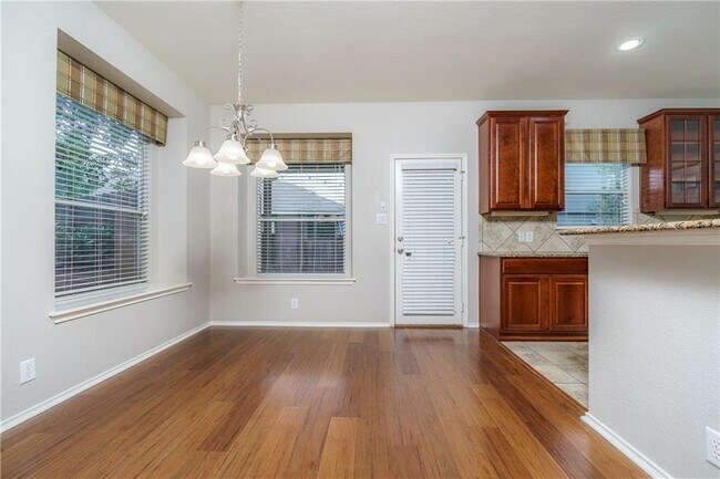 Building Photo - 8528 Harrier Dr