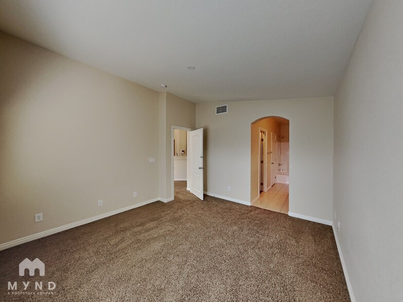 Building Photo - 6448 E Elwood Mead Ave