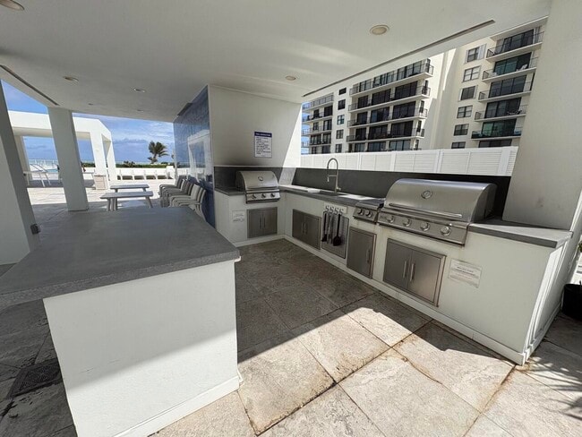 Building Photo - 3450 S Ocean Blvd