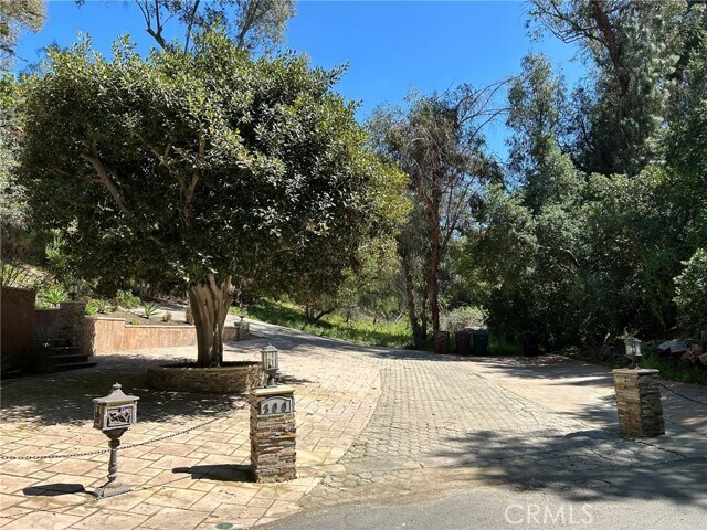 Building Photo - 300 S Timken Rd