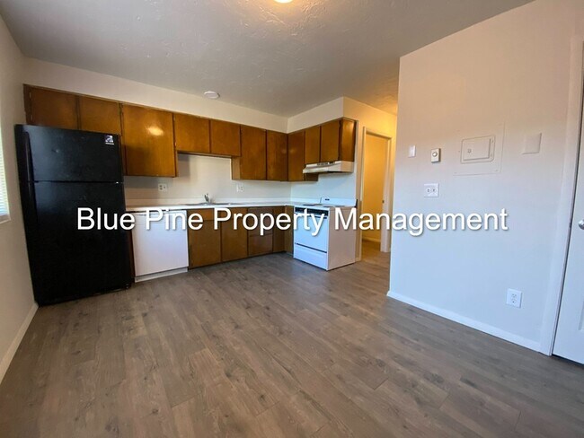 Building Photo - 1445 S Emerson Ave