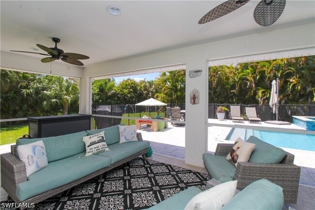 Building Photo - 721 Logan Blvd S