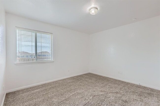 Building Photo - 131 Lavaca Loop
