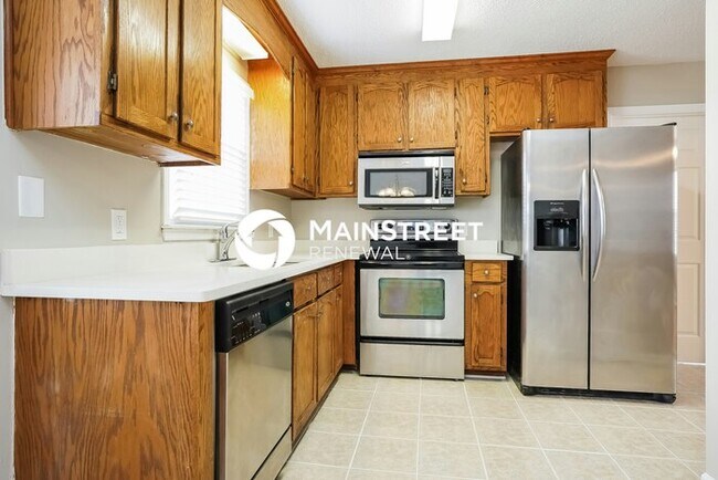 Building Photo - 3 Bedroom Pet-Friendly Home in Garner, NC with Main Street Renewal