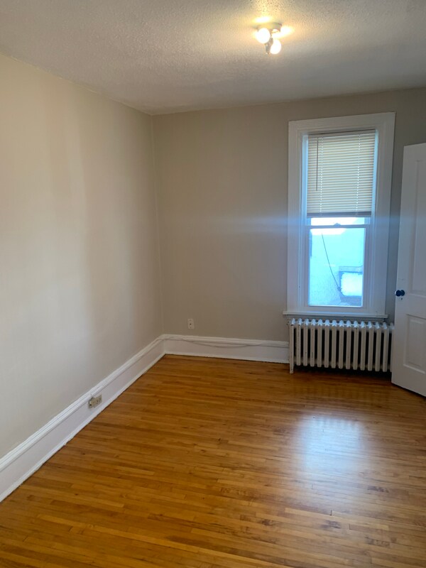 Building Photo - 3111 Dupont Ave S