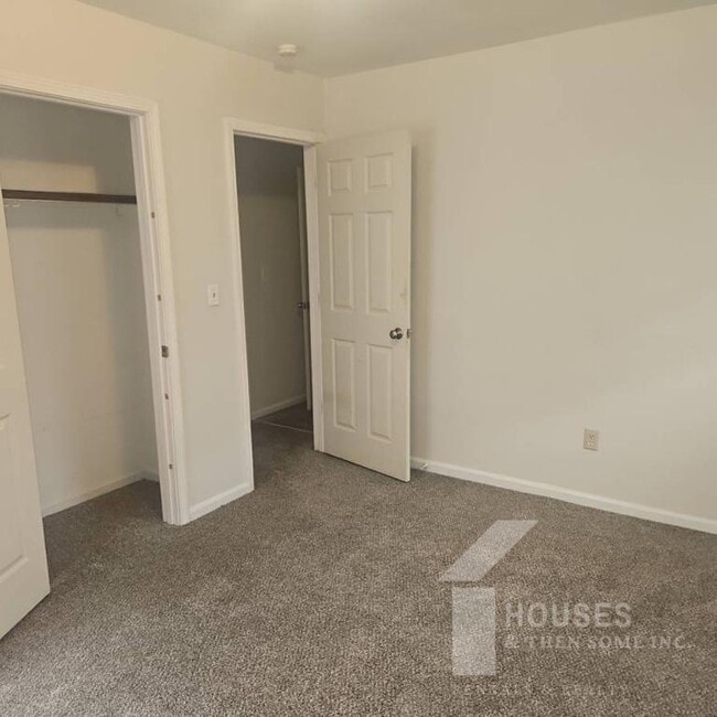 Building Photo - 205 Havendale Dr