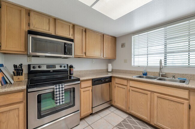 Building Photo - Fully Furnished Beautiful 2-bed, 2-bath PV Condo