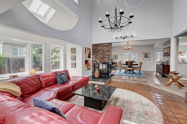 Building Photo - 3427 Iris Ct