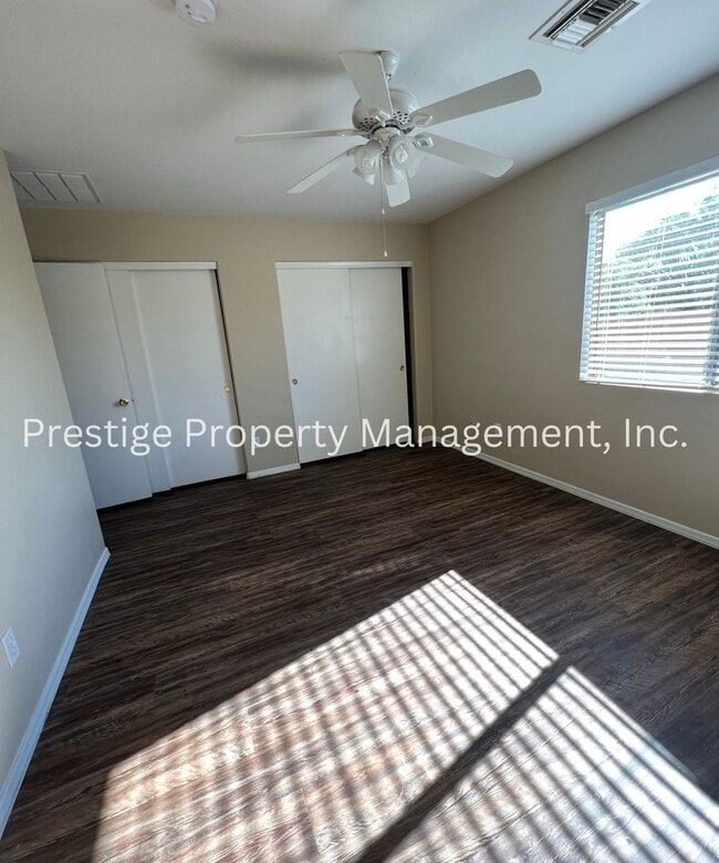Building Photo - Don't Miss Out On This Southeast Gem!