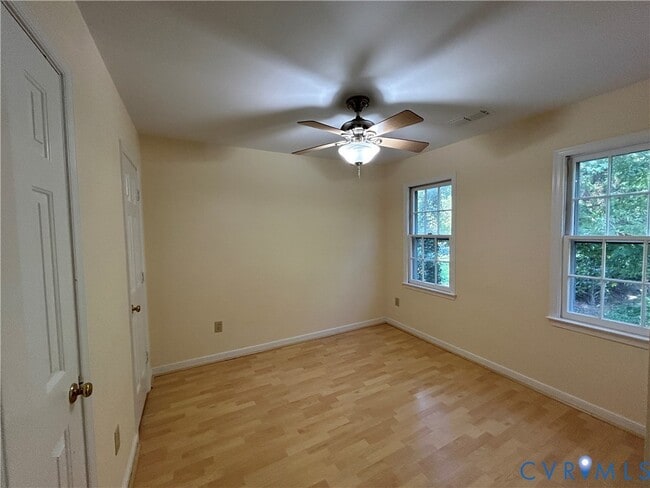 Building Photo - 7502 Native Dancer Dr