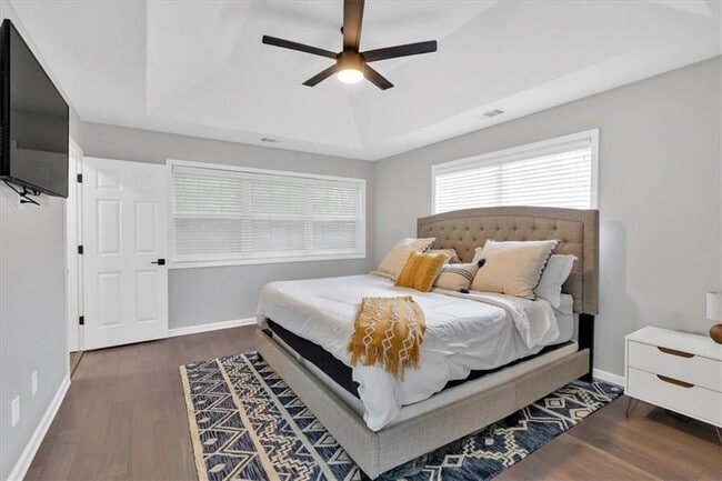 Building Photo - 1543 Springleaf Cove SE