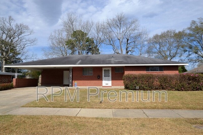 Building Photo - 8255 Queenswood Ct