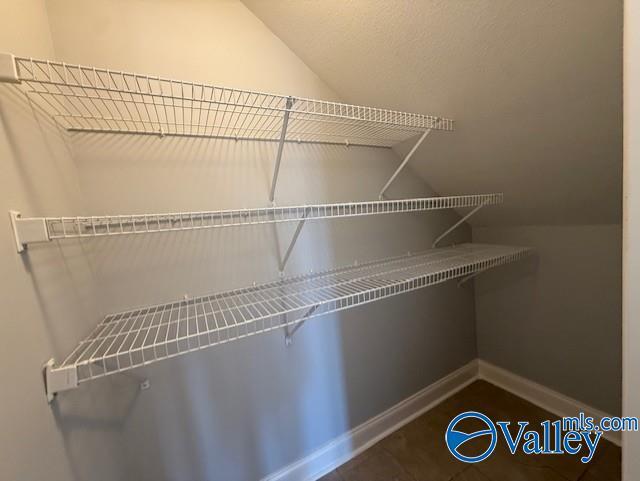 Building Photo - 5033 SE Valley Cove Dr